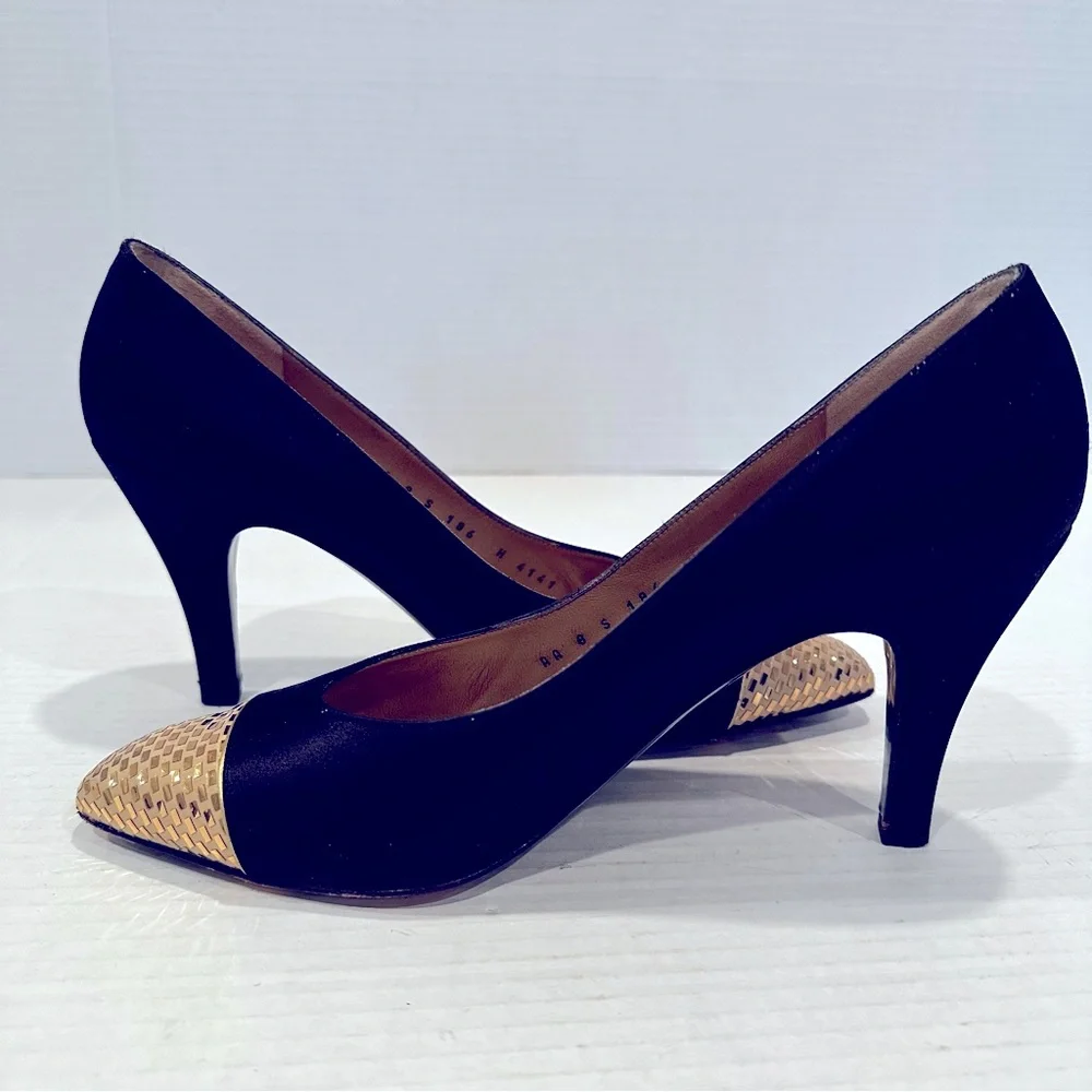 St. John Gladys Satin Pumps Women's 8AA Black‎ Gold Toe Leather Sole Vintage